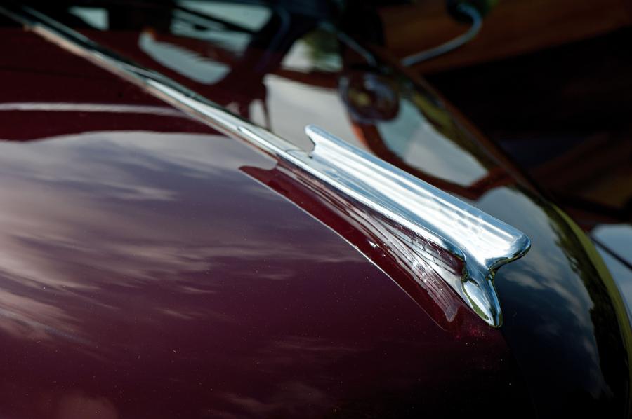  Chrysler Town & Country Sedan 1947 года  (фото 31 из 61)